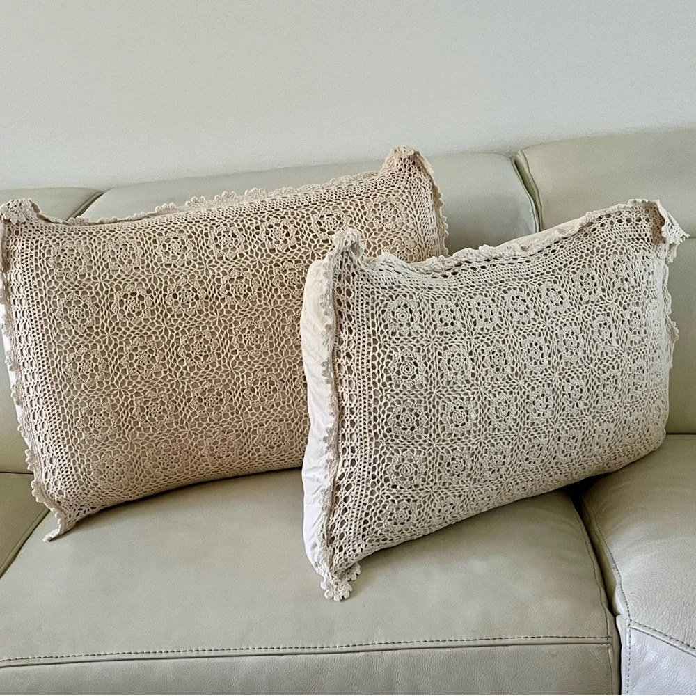 Crochet Lace Throw Pillows 17/23 Inches